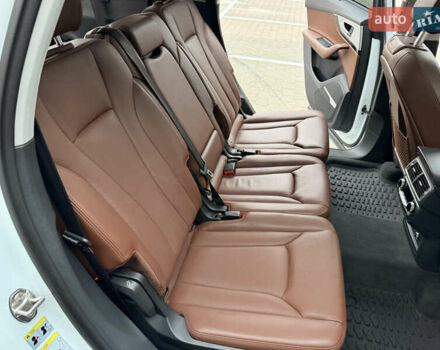 Белый Ауди Ку 7, объемом двигателя 1.98 л и пробегом 166 тыс. км за 30000 $, фото 12 на Automoto.ua