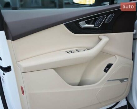 Білий Ауді Ку 7, об'ємом двигуна 3 л та пробігом 99 тис. км за 34999 $, фото 17 на Automoto.ua
