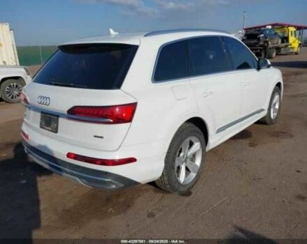 Білий Ауді Ку 7, об'ємом двигуна 2 л та пробігом 93 тис. км за 17500 $, фото 3 на Automoto.ua