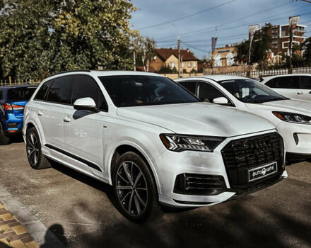 Белый Ауди Ку 7, объемом двигателя 3 л и пробегом 12 тыс. км за 63500 $, фото 1 на Automoto.ua