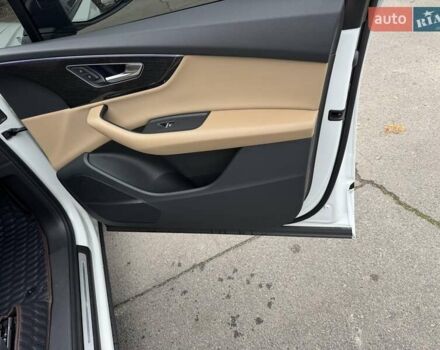 Белый Ауди Ку 7, объемом двигателя 3 л и пробегом 124 тыс. км за 45999 $, фото 16 на Automoto.ua