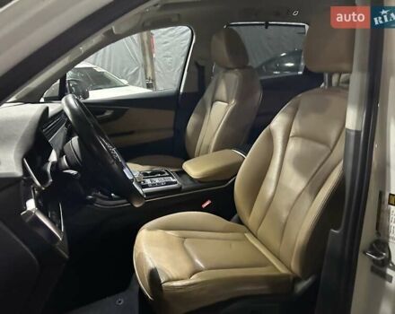 Белый Ауди Ку 7, объемом двигателя 3 л и пробегом 125 тыс. км за 41950 $, фото 6 на Automoto.ua