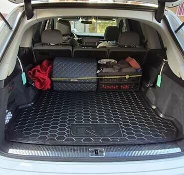 Белый Ауди Ку 7, объемом двигателя 3 л и пробегом 88 тыс. км за 44000 $, фото 15 на Automoto.ua