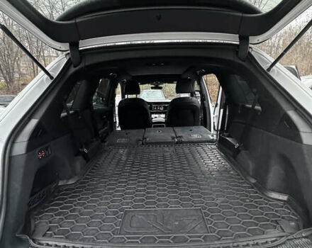 Белый Ауди Ку 7, объемом двигателя 3 л и пробегом 79 тыс. км за 56000 $, фото 21 на Automoto.ua