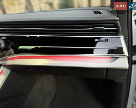 Білий Ауді Ку 7, об'ємом двигуна 3 л та пробігом 95 тис. км за 57000 $, фото 25 на Automoto.ua