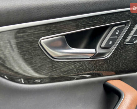 Белый Ауди Ку 7, объемом двигателя 3 л и пробегом 139 тыс. км за 38000 $, фото 8 на Automoto.ua