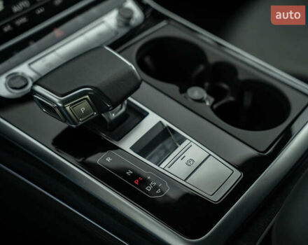 Белый Ауди Ку 7, объемом двигателя 3 л и пробегом 51 тыс. км за 53900 $, фото 41 на Automoto.ua