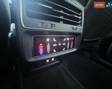 Білий Ауді Ку 7, об'ємом двигуна 3 л та пробігом 85 тис. км за 42500 $, фото 22 на Automoto.ua