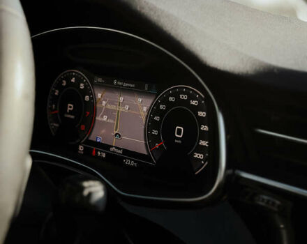 Белый Ауди Ку 7, объемом двигателя 3 л и пробегом 12 тыс. км за 63500 $, фото 9 на Automoto.ua