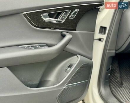 Белый Ауди Ку 7, объемом двигателя 3 л и пробегом 138 тыс. км за 43500 $, фото 15 на Automoto.ua