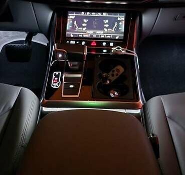 Белый Ауди Ку 7, объемом двигателя 3 л и пробегом 88 тыс. км за 44000 $, фото 23 на Automoto.ua