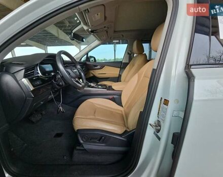 Белый Ауди Ку 7, объемом двигателя 3 л и пробегом 125 тыс. км за 41950 $, фото 51 на Automoto.ua