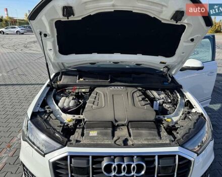 Білий Ауді Ку 7, об'ємом двигуна 2.97 л та пробігом 67 тис. км за 75000 $, фото 24 на Automoto.ua