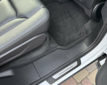 Белый Ауди Ку 7, объемом двигателя 2.97 л и пробегом 93 тыс. км за 63500 $, фото 16 на Automoto.ua