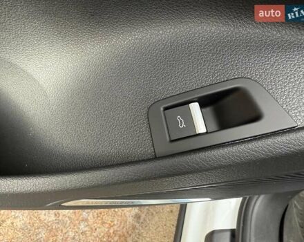 Белый Ауди Ку 7, объемом двигателя 3 л и пробегом 56 тыс. км за 56600 $, фото 40 на Automoto.ua