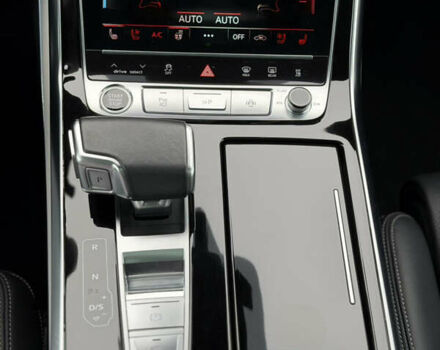 Белый Ауди Ку 7, объемом двигателя 3 л и пробегом 141 тыс. км за 73900 $, фото 37 на Automoto.ua