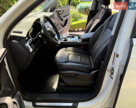 Білий Ауді Ку 7, об'ємом двигуна 3 л та пробігом 59 тис. км за 62700 $, фото 18 на Automoto.ua