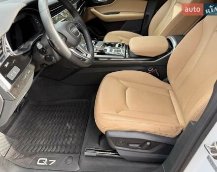 Белый Ауди Ку 7, объемом двигателя 3 л и пробегом 56 тыс. км за 56600 $, фото 17 на Automoto.ua