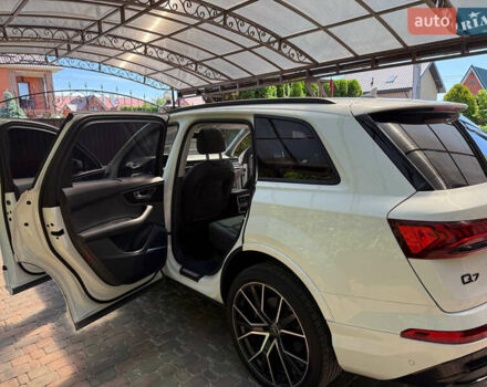 Білий Ауді Ку 7, об'ємом двигуна 3 л та пробігом 59 тис. км за 62700 $, фото 16 на Automoto.ua