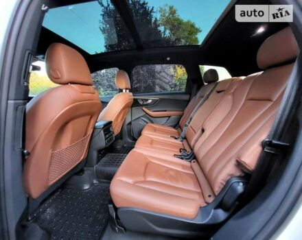 Білий Ауді Ку 7, об'ємом двигуна 2 л та пробігом 48 тис. км за 45600 $, фото 13 на Automoto.ua