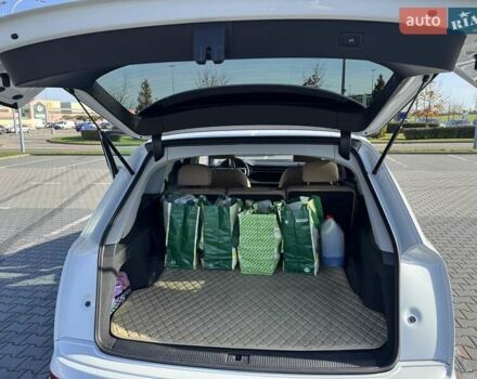 Білий Ауді Ку 7, об'ємом двигуна 2.97 л та пробігом 67 тис. км за 75000 $, фото 16 на Automoto.ua