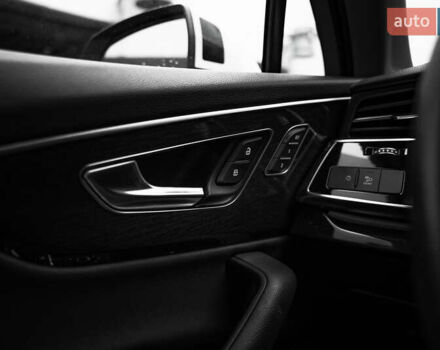 Белый Ауди Ку 7, объемом двигателя 3 л и пробегом 110 тыс. км за 47900 $, фото 21 на Automoto.ua