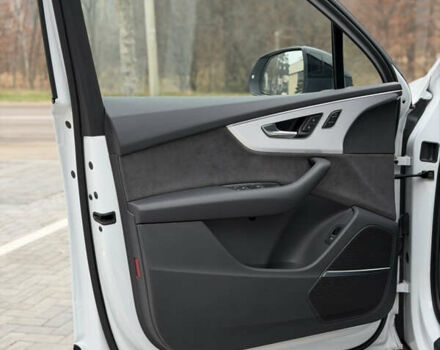 Белый Ауди Ку 7, объемом двигателя 3 л и пробегом 141 тыс. км за 73900 $, фото 21 на Automoto.ua