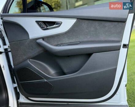 Білий Ауді Ку 7, об'ємом двигуна 2.97 л та пробігом 81 тис. км за 61900 $, фото 79 на Automoto.ua