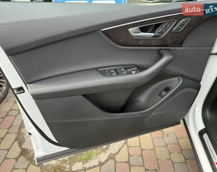 Белый Ауди Ку 7, объемом двигателя 2.97 л и пробегом 93 тыс. км за 63500 $, фото 11 на Automoto.ua