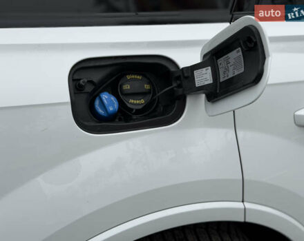 Белый Ауди Ку 7, объемом двигателя 3 л и пробегом 141 тыс. км за 73900 $, фото 49 на Automoto.ua