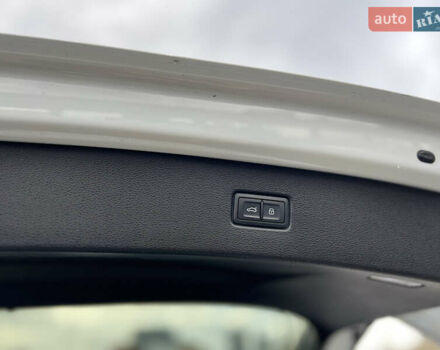 Білий Ауді Ку 7, об'ємом двигуна 3 л та пробігом 24 тис. км за 49999 $, фото 29 на Automoto.ua