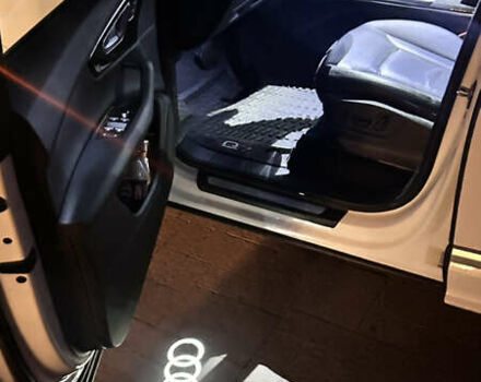 Білий Ауді Ку 7, об'ємом двигуна 1.98 л та пробігом 67 тис. км за 47700 $, фото 10 на Automoto.ua