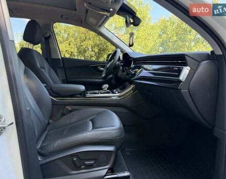 Білий Ауді Ку 7, об'ємом двигуна 3 л та пробігом 15 тис. км за 57000 $, фото 13 на Automoto.ua