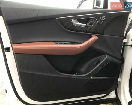 Белый Ауди Ку 7, объемом двигателя 3 л и пробегом 37 тыс. км за 52000 $, фото 6 на Automoto.ua