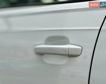 Білий Ауді Ку 7, об'ємом двигуна 3 л та пробігом 24 тис. км за 49999 $, фото 15 на Automoto.ua