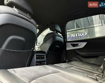 Білий Ауді Ку 7, об'ємом двигуна 3 л та пробігом 118 тис. км за 62000 $, фото 37 на Automoto.ua