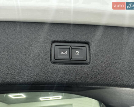 Белый Ауди Ку 7, объемом двигателя 2 л и пробегом 45 тыс. км за 51900 $, фото 19 на Automoto.ua