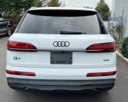 Белый Ауди Ку 7, объемом двигателя 2 л и пробегом 12 тыс. км за 27000 $, фото 4 на Automoto.ua