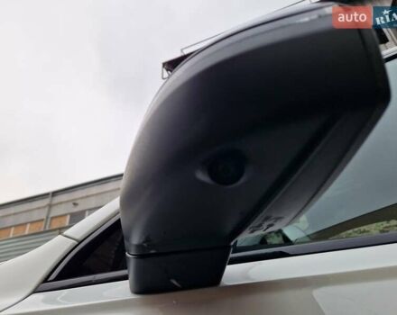 Белый Ауди Ку 7, объемом двигателя 3 л и пробегом 84 тыс. км за 73900 $, фото 26 на Automoto.ua