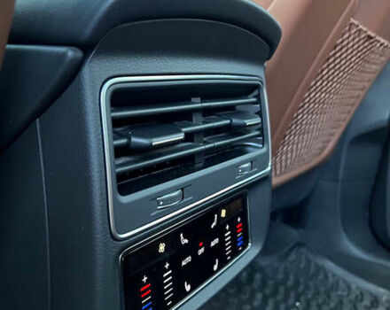 Белый Ауди Ку 7, объемом двигателя 3 л и пробегом 30 тыс. км за 63695 $, фото 23 на Automoto.ua