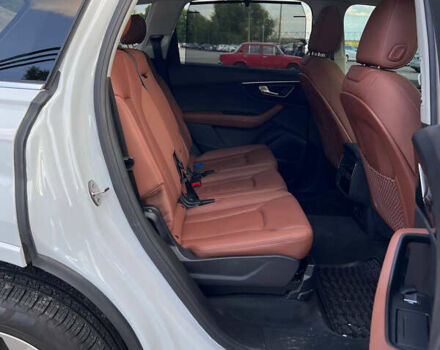 Белый Ауди Ку 7, объемом двигателя 3 л и пробегом 30 тыс. км за 63695 $, фото 6 на Automoto.ua