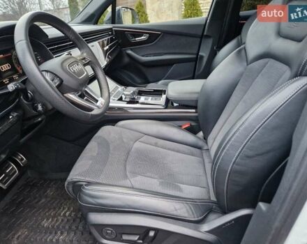 Белый Ауди Ку 7, объемом двигателя 3 л и пробегом 84 тыс. км за 73900 $, фото 28 на Automoto.ua