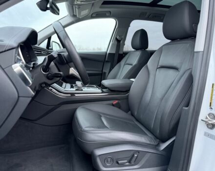 Белый Ауди Ку 7, объемом двигателя 3 л и пробегом 47 тыс. км за 53900 $, фото 19 на Automoto.ua