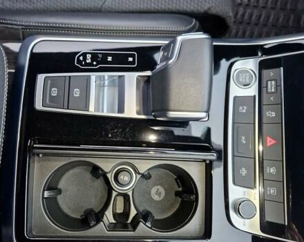 Белый Ауди Ку 7, объемом двигателя 3 л и пробегом 84 тыс. км за 73900 $, фото 35 на Automoto.ua