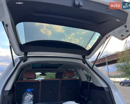 Белый Ауди Ку 7, объемом двигателя 3 л и пробегом 30 тыс. км за 63695 $, фото 17 на Automoto.ua