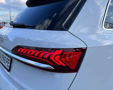 Белый Ауди Ку 7, объемом двигателя 3 л и пробегом 30 тыс. км за 63695 $, фото 12 на Automoto.ua