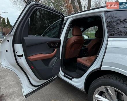 Білий Ауді Ку 7, об'ємом двигуна 3 л та пробігом 41 тис. км за 58990 $, фото 35 на Automoto.ua