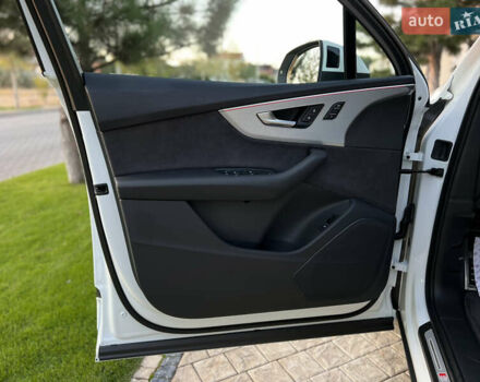 Белый Ауди Ку 7, объемом двигателя 1.98 л и пробегом 6 тыс. км за 84900 $, фото 29 на Automoto.ua