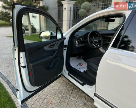 Белый Ауди Ку 7, объемом двигателя 1.98 л и пробегом 6 тыс. км за 84900 $, фото 27 на Automoto.ua