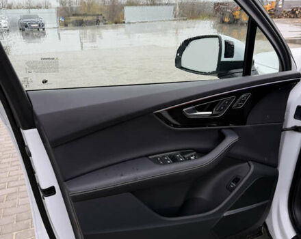Білий Ауді Ку 7, об'ємом двигуна 3 л та пробігом 1 тис. км за 80000 $, фото 28 на Automoto.ua